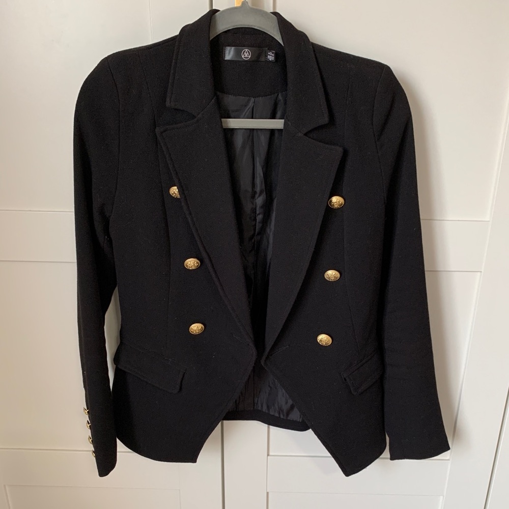 Cute black trendy blazer